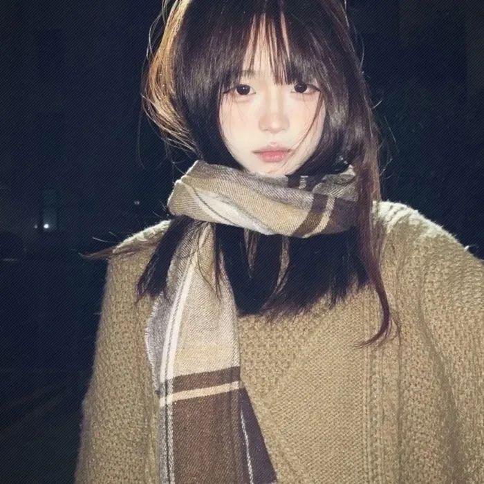 背后有人